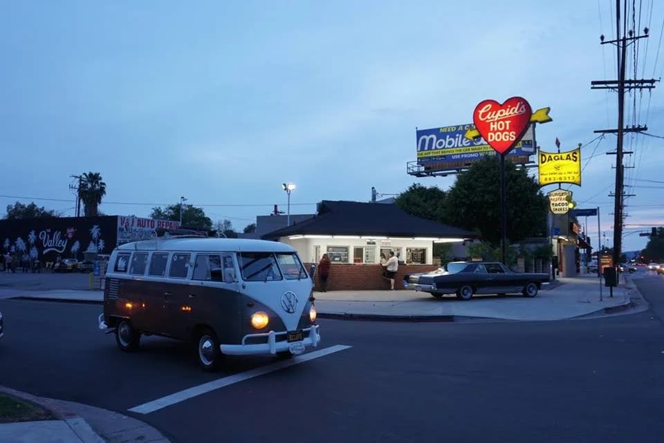 Cupid's Hot Dogs Winnetka, CA